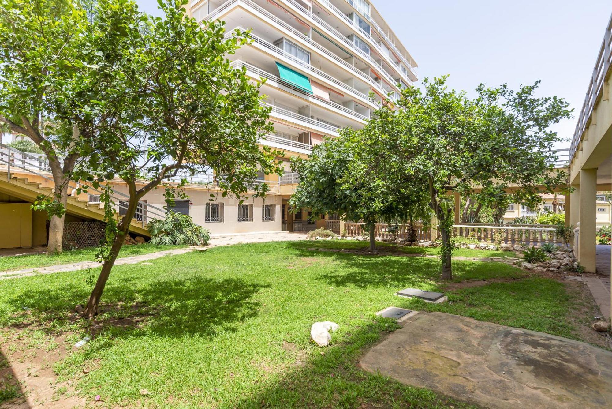 Beach Garden Apartment Торемолинос Екстериор снимка